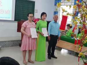 LỄ KẾT NẠP ĐẢNG VIÊN MỚI