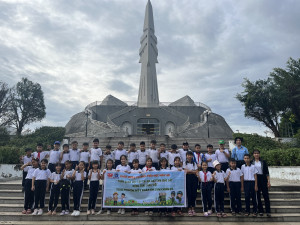 LIÊN ĐỘI TRƯỜNG TIỂU HỌC HÒA LỢI THAM QUAN VỀ ĐỊA CHỈ ĐỎ “TAM GIÁC SẮC”