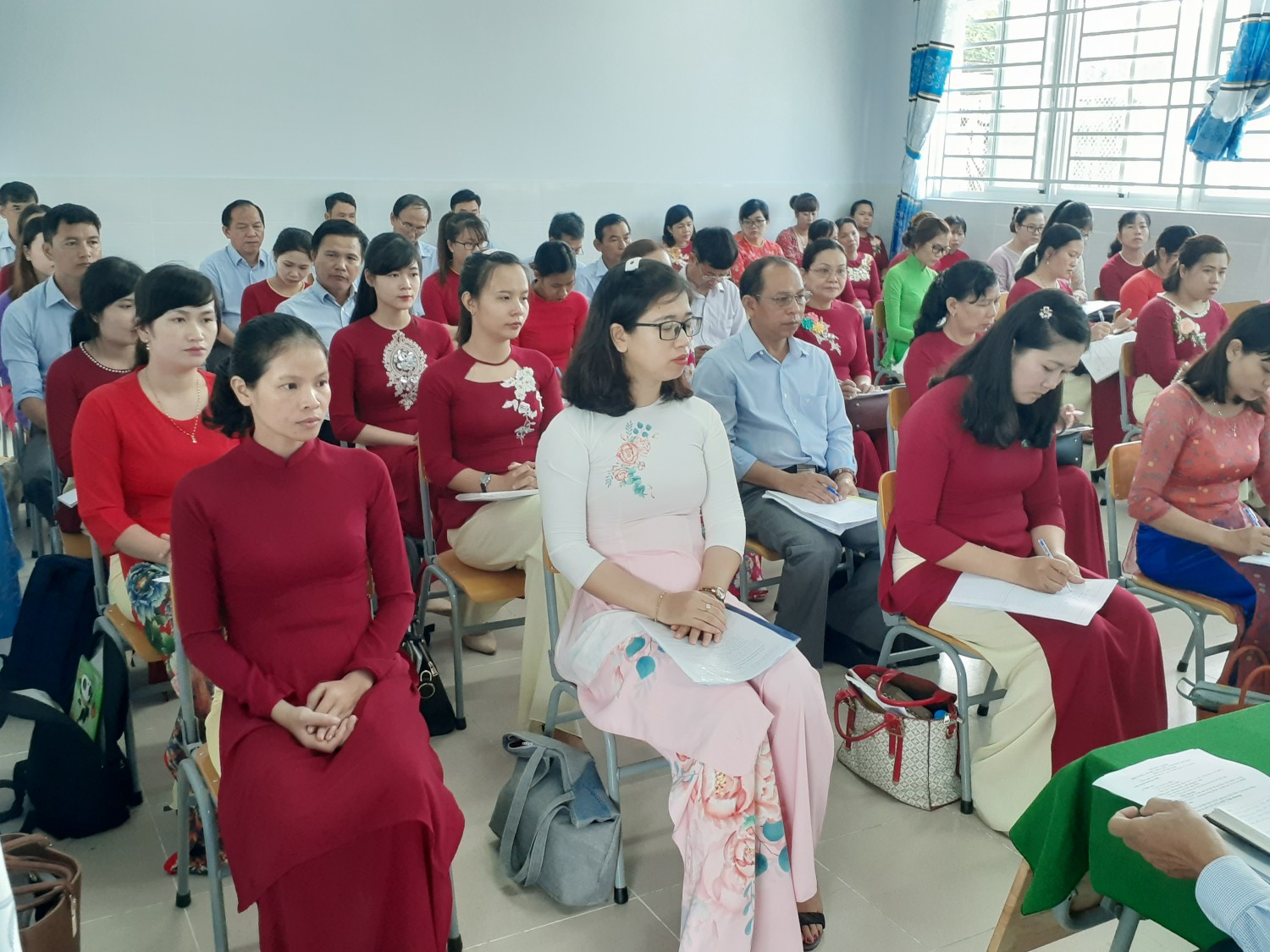 Hội nghị cán bộ - viên chức trường tiểu học Hòa Lợi năm học 2019- 2020.