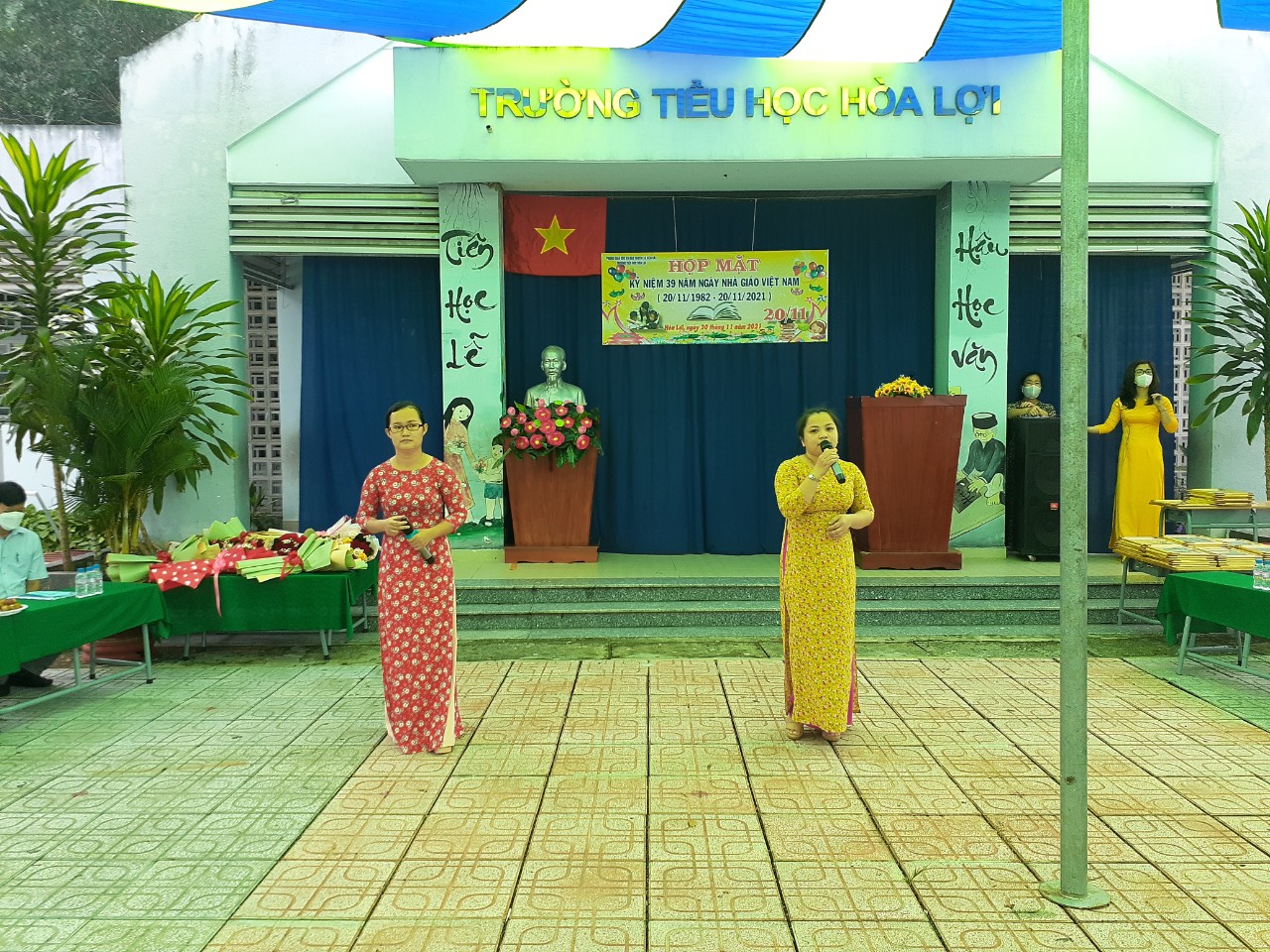 HỌP MẶT KỈ NIỆM 39 NĂM NGÀY NHÀ GIÁO VIỆT NAM  20/11