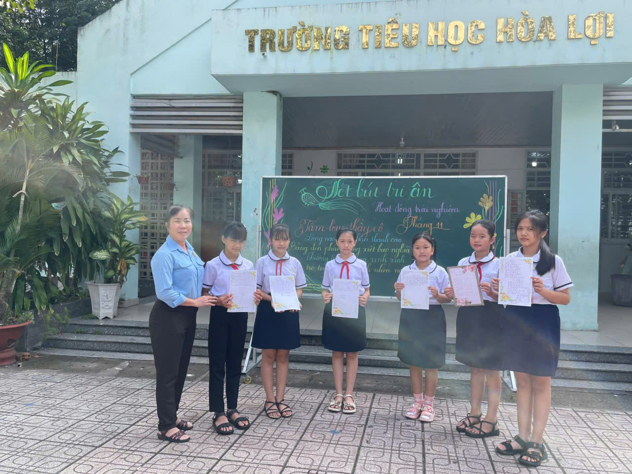 LIÊN ĐỘI TRƯỜNG TIỂU HỌC HÒA LỢI TỔ CHỨC CUỘC THI NÉT BÚT TRI ÂN